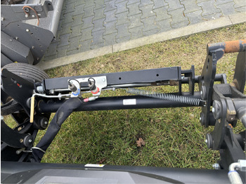 Фронтальный погрузчик для трактора Alö Frontlader G5L Valtra: фото 3