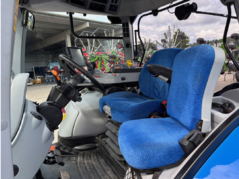 Трактор New Holland T6.140 Auto Command: фото 4