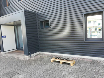 : фото в шапке страницы