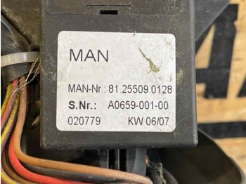 Кабина и интерьер для Грузовиков MAN LEVER SWITCH 81.25509-0128: фото 2