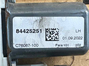 Электрическая система для Грузовиков VOLVO WINDOW MOTOR 84425251: фото 3 Электрическая система для Грузовиков VOLVO WINDOW MOTOR 84425251: фото 3