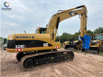 Гусеничный экскаватор CATERPILLAR 320CL