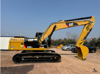 Гусеничный экскаватор CATERPILLAR 320D2