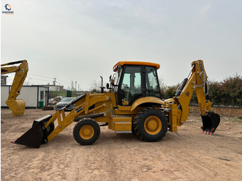 Экскаватор-погрузчик JCB 3CX