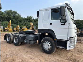 Тягач SINOTRUK HOWO 371 Tractor 6X4: фото 2