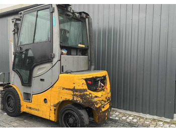 Дизельный погрузчик Jungheinrich DFG540s: фото 3 Дизельный погрузчик Jungheinrich DFG540s: фото 3