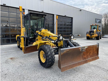Грейдер NEW HOLLAND