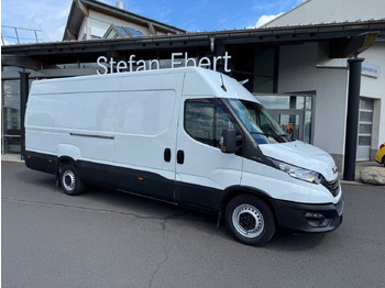 Цельнометаллический фургон IVECO Daily 35s16