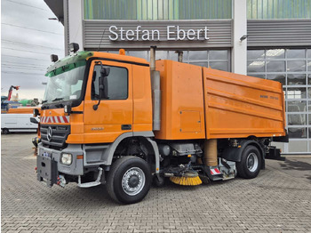 Подметально-уборочная машина Mercedes-Benz Actros 2032 A 4x4 Bucher STKF 9500 Airport 30x: фото 3