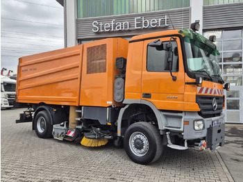 Подметально-уборочная машина Mercedes-Benz Actros 2032 A 4x4 Bucher STKF 9500 Airport 30x: фото 4