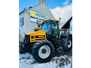 Трактор JCB