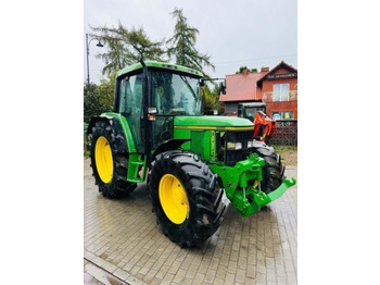 Трактор JOHN DEERE 6400