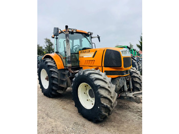 Трактор RENAULT