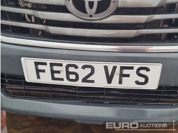 Пикап TOYOTA Hilux