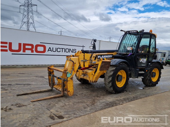 Телескопический погрузчик JCB
