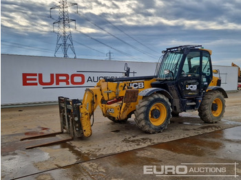 Телескопический погрузчик JCB