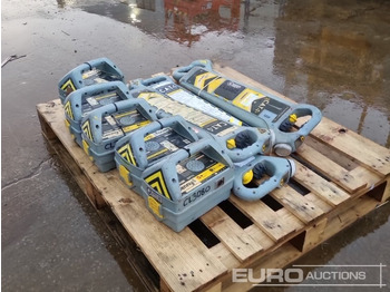 Строительное оборудование CATERPILLAR