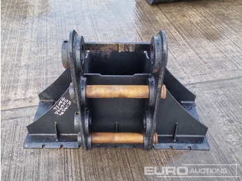 Погрузочно-разгрузочная техника Unused Pallet Fork Frame 65mm Pin to suit 13 Ton Excavator: фото 4