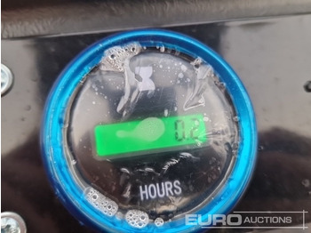 Мини-экскаватор JPC