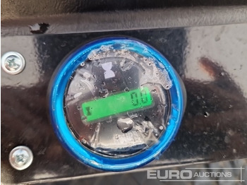 Мини-экскаватор JPC