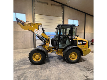 Колёсный погрузчик CATERPILLAR 906M