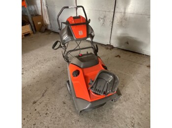 Садовое оборудование Husqvarna ST 121 E: фото 3
