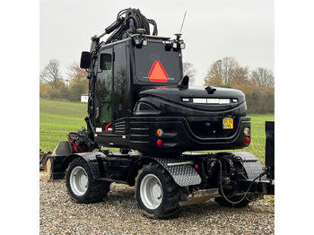 Колёсный экскаватор Takeuchi TB295 W: фото 5