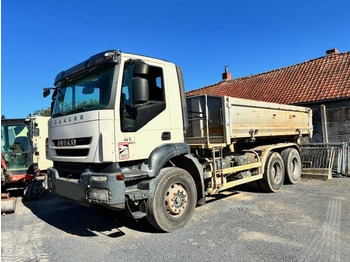 Самосвал IVECO Trakker