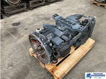 : фото в шапке страницы