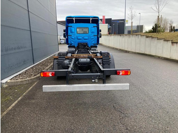 Тентованный грузовик DAF LF 210 FA Standheizung / 5.00m Rd / 7.490kg: фото 5 Тентованный грузовик DAF LF 210 FA Standheizung / 5.00m Rd / 7.490kg: фото 5