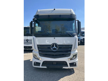 Тягач Mercedes-Benz Actros 1851 LS 4x2: фото 2