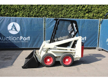 Колёсный погрузчик BOBCAT