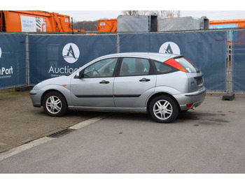 Седан Ford Focus: фото 4