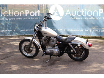 Мотоцикл Harley-Davidson Sportster XL 883 Roadster: фото 3 Мотоцикл Harley-Davidson Sportster XL 883 Roadster: фото 3