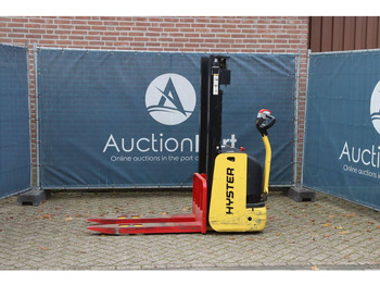 Штабелер HYSTER