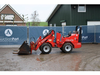 Колёсный погрузчик