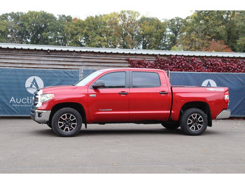 Легковой автомобиль TOYOTA
