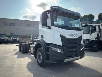 Грузовик-шасси IVECO AD280X40 YPS ON X-WAY E6 (Chassis): фото 3