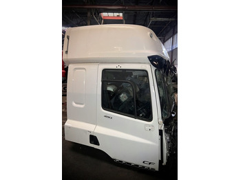 Кабина и интерьер DAF CF: фото 3