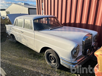 Легковой автомобиль