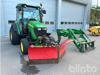 Трактор JOHN DEERE