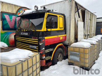 : фото в шапке страницы