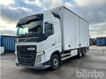 Грузовик с закрытым кузовом VOLVO FH