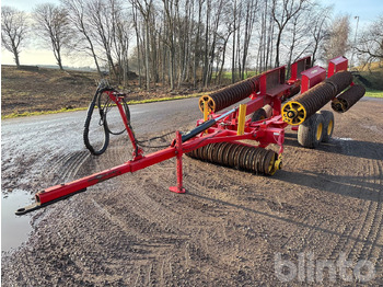 Полевой каток VÄDERSTAD