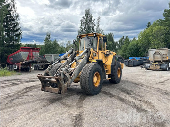 Колёсный погрузчик VOLVO L90