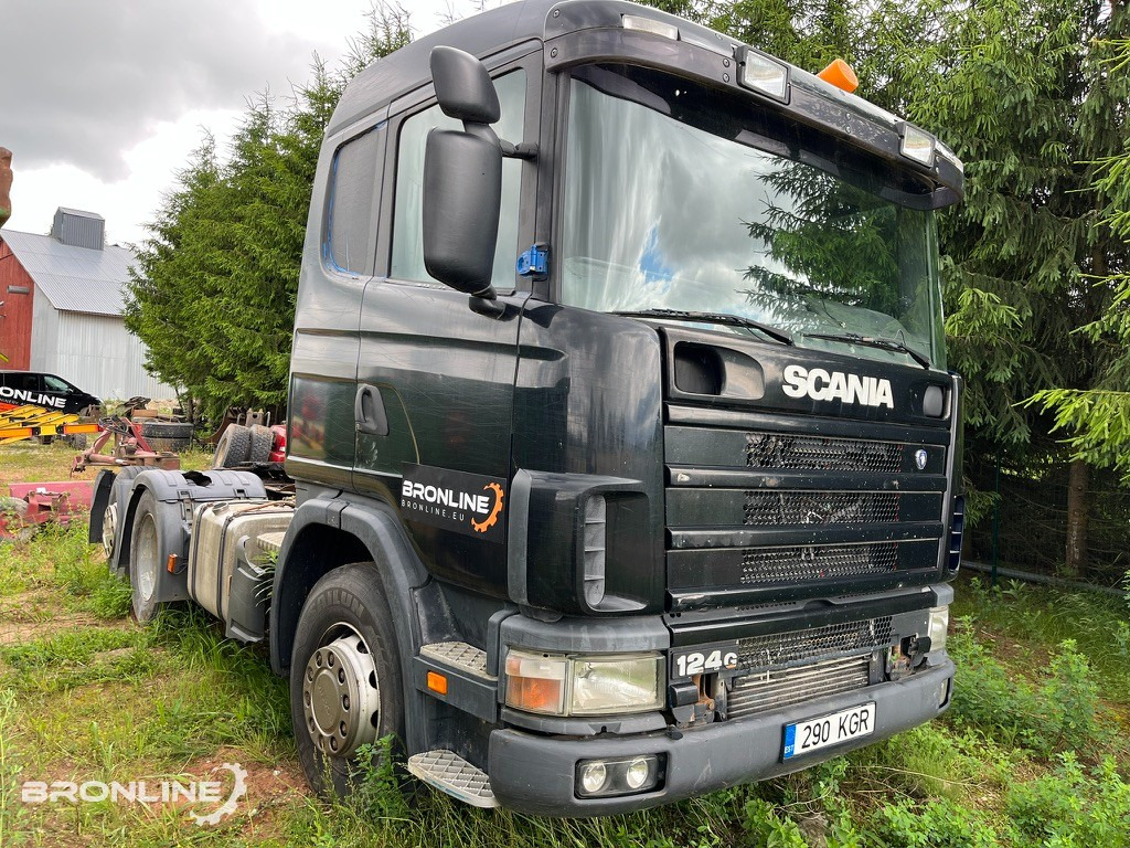 2001 SCANIA R124 6x2 Mootoririkkega/Faulty engine - Тягач: фото 1 2001 SCANIA R124 6x2 Mootoririkkega/Faulty engine - Тягач: фото 1