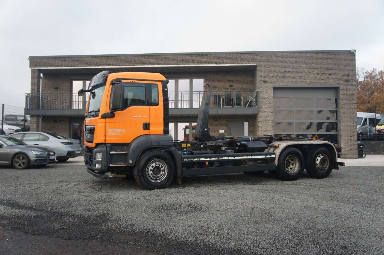 MAN TGS 26.420 Abrollkipper Meiller - Крюковой мультилифт: фото 1 MAN TGS 26.420 Abrollkipper Meiller - Крюковой мультилифт: фото 1
