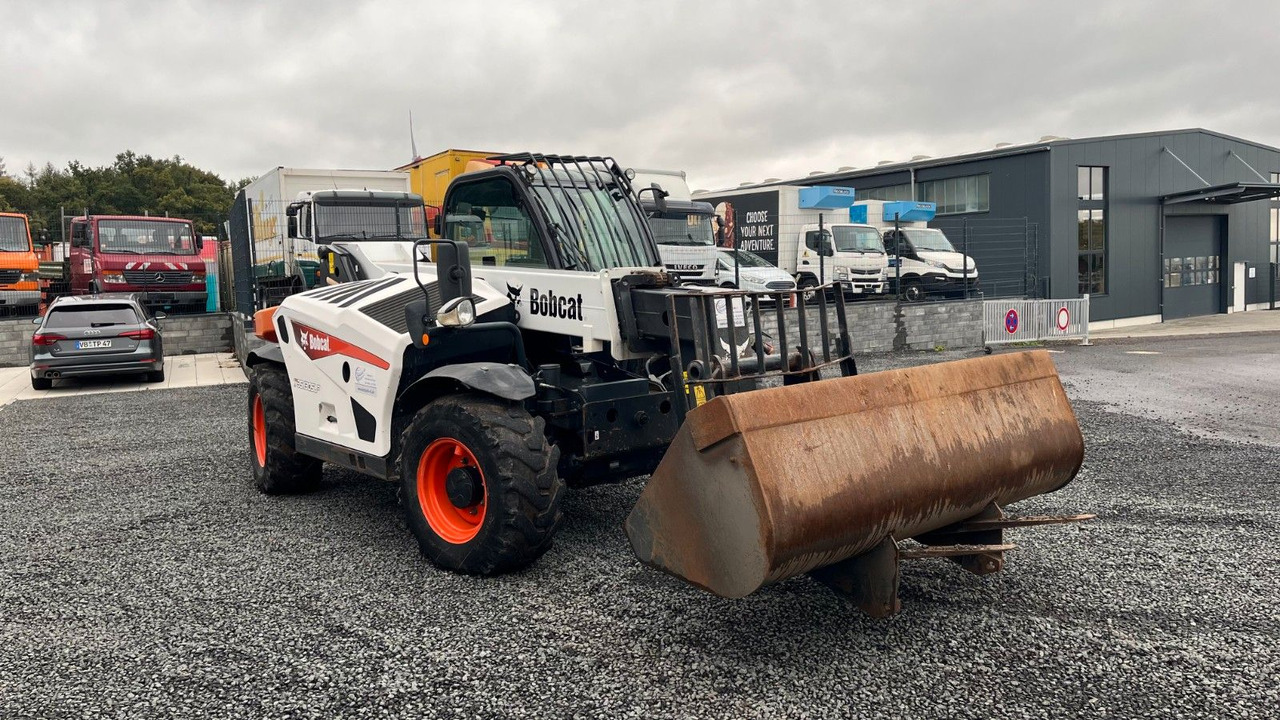 Bobcat T35.105LB Teleskoplader 7600 Kg Gabel Schaufel - Погрузочно-разгрузочная техника: фото 3 Bobcat T35.105LB Teleskoplader 7600 Kg Gabel Schaufel - Погрузочно-разгрузочная техника: фото 3