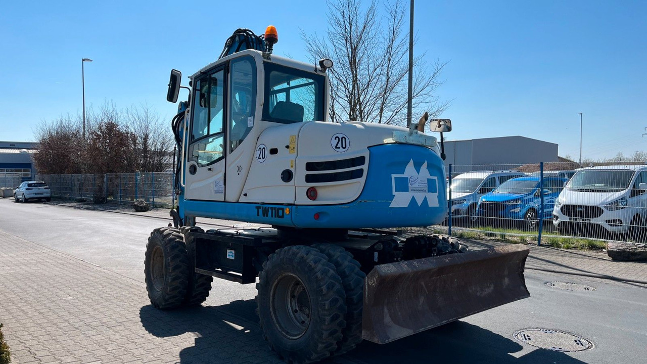 Terex TW110 Mobilbagger Verstellausleger 11000Kg - Колёсный экскаватор: фото 3 Terex TW110 Mobilbagger Verstellausleger 11000Kg - Колёсный экскаватор: фото 3