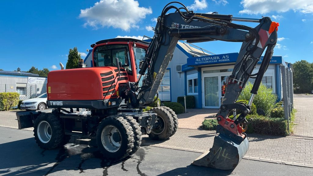 Terex TW85 Mobilbagger 8600 Kg Verstellausleger - Колёсный экскаватор: фото 1 Terex TW85 Mobilbagger 8600 Kg Verstellausleger - Колёсный экскаватор: фото 1